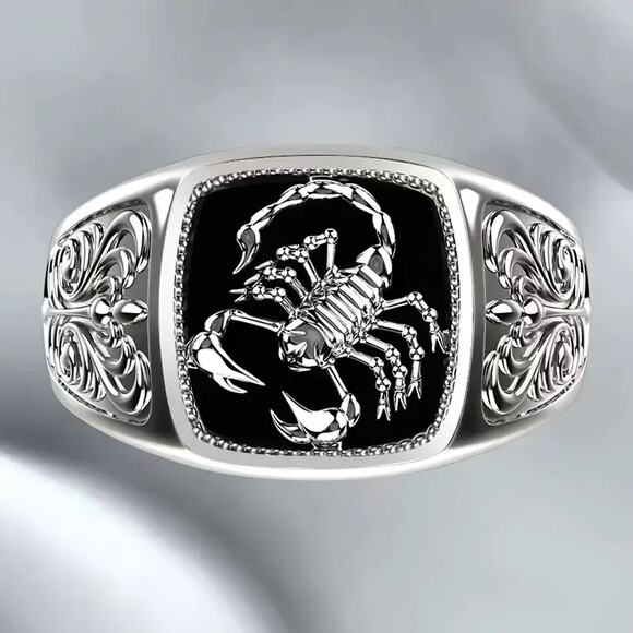 NEW Scorpion Ring Gothic Punk Style Black and Silver Mens Statement Ring Sz 10.5 - Picture 2 of 6
